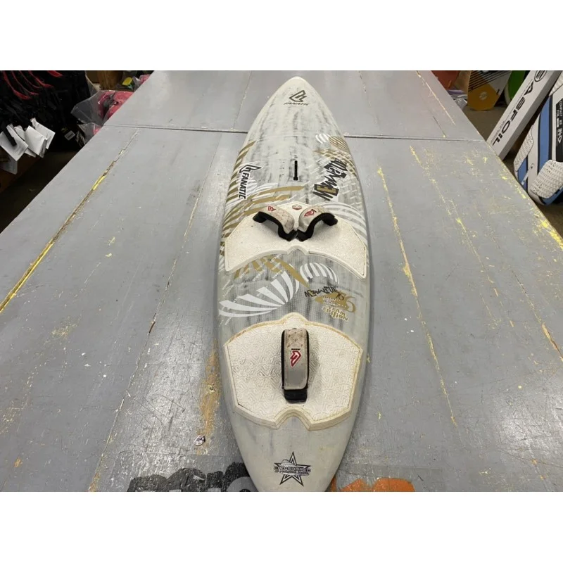 Quantité Limitée Fanatic New Wave 76 Team Edition - 2010 + aileron 21.5