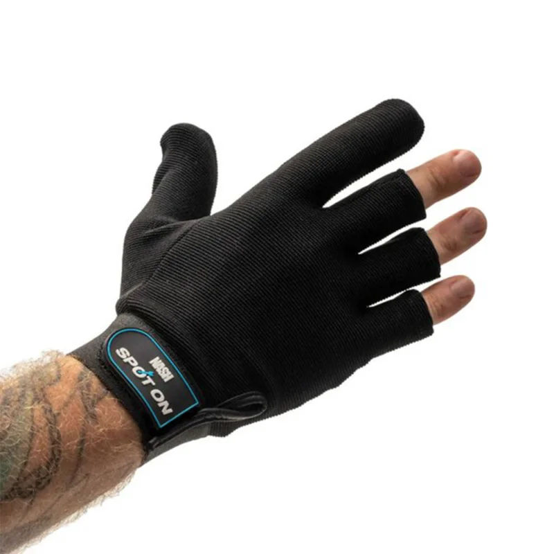 Achat Immédiat Gant de lancer Nash Droitié Spot On Casting Glove