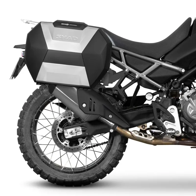 Petit Prix Shad Montage des valises latérales CFMoto 450MT 2023